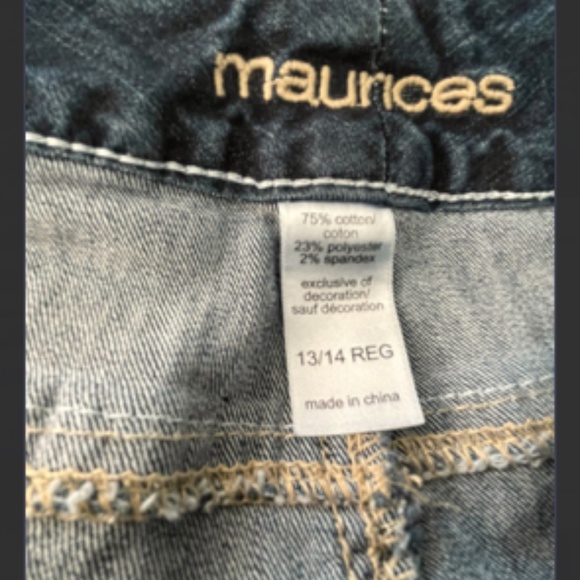 Maurices Boot Cut Low Rise Women’s Jeans; Embellished Pockets - Picture 6 of 6